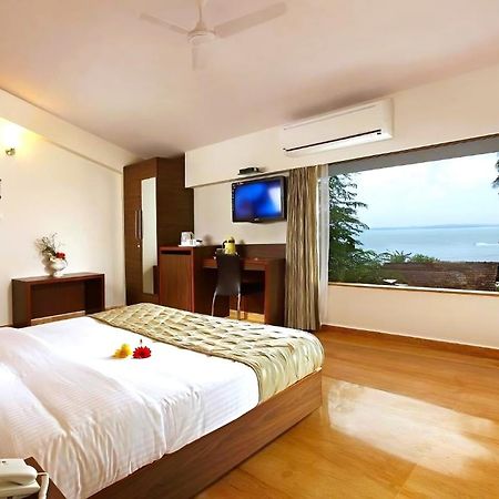 เดอะ ฮาวายอิ คอมฟอร์ต Hotel ปณชี ภายนอก รูปภาพ