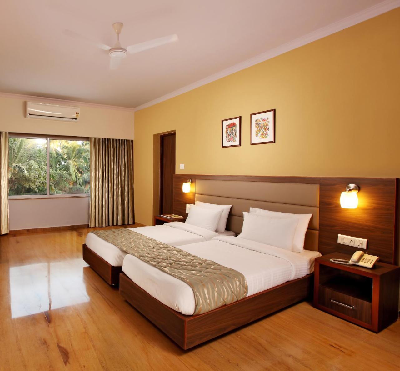 เดอะ ฮาวายอิ คอมฟอร์ต Hotel ปณชี ภายนอก รูปภาพ