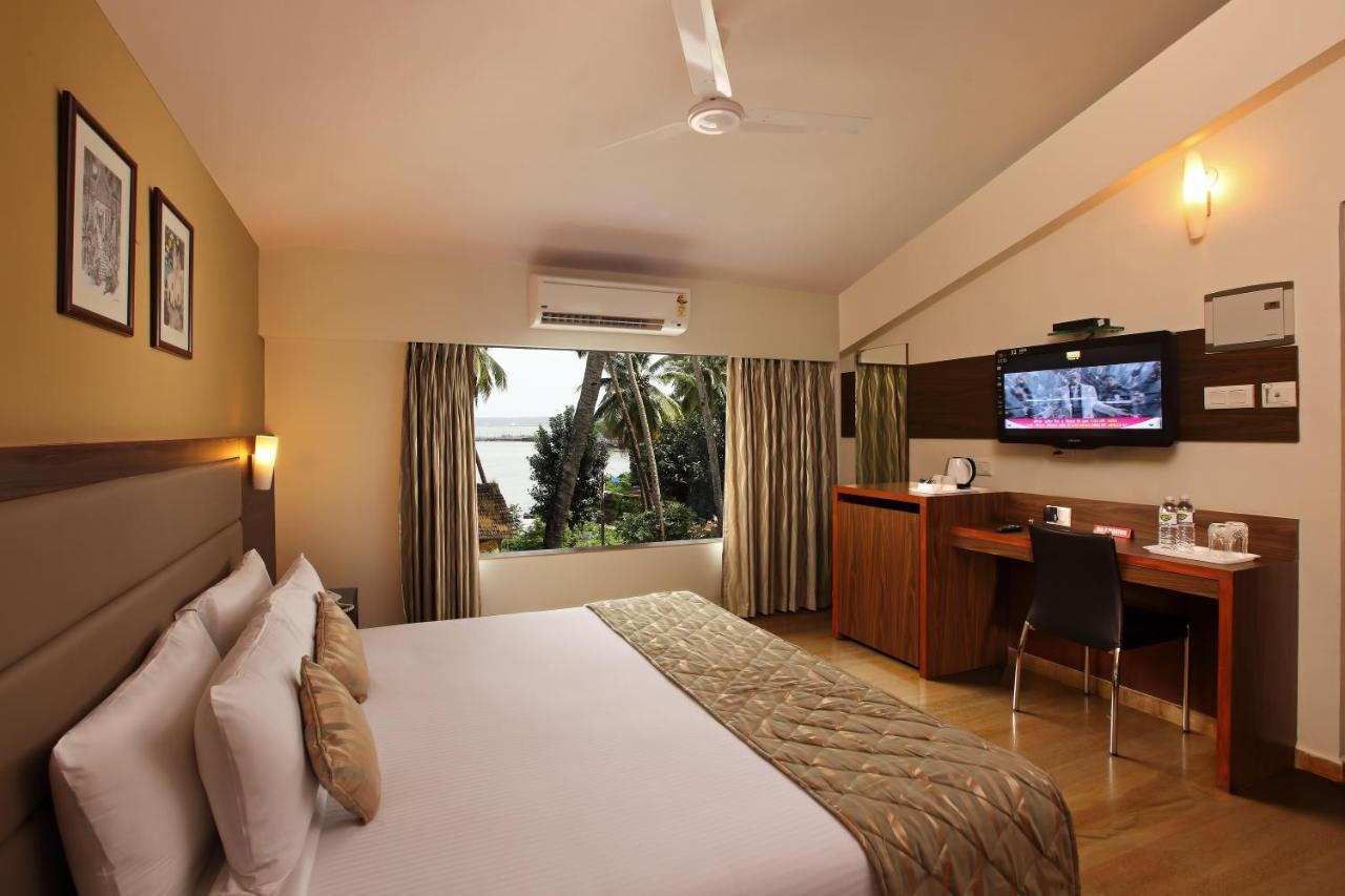 เดอะ ฮาวายอิ คอมฟอร์ต Hotel ปณชี ภายนอก รูปภาพ